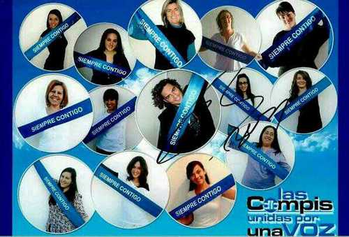 Las compis unidas por una voz..
Gracias David por unirnos te queremos siempre contigo..