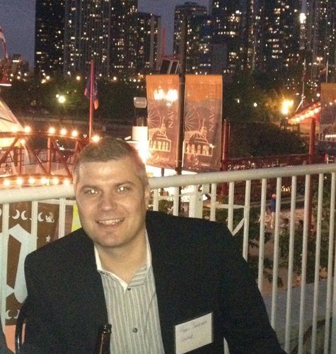 Runner, option trader, traveler and former motocross racer from Iowa.
