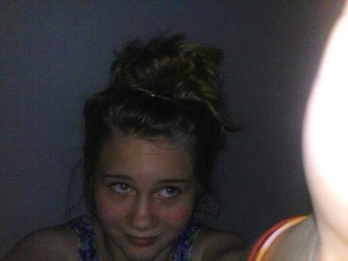 i love to sing and dance anf if you follow me ill follow back i promice
