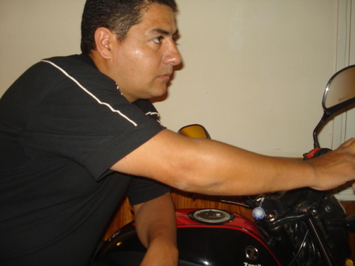 EL MEJOR PAPA - AMO A MIS HIJAS - MI PASION LOS CABALLOS - VIVO LA VIDA COMO SE PUEDE.
