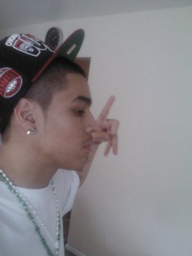 SmileyyyRz48th's profile picture. RAZA L6VE Or NO L6VE! AM6Rz DE BANDERA! RAZA KKRAZY NEVA LAZY! KKING KKILLA! SAINT KKILLA! TWO SIX KKILLA! EBKK! //|\\ /|\