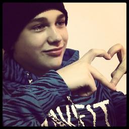 Music is My Life Forever s2....Twitter Meu Oficial - @OficialLeeticia ...Fc Do Bieber - @BeliebersDoJust ...Created - 26/03/12 16h57