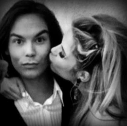 hey im caleb rivers. im great at electronics. need me to fix somthing just give me a call. girlfreind: @hannamarin78 #prettylittleliars