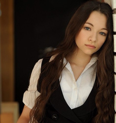 Lover of all things Marine life, especially the unthinkable. Daughter of @DefiantMermaid and @PrinceEric_OUAT.
