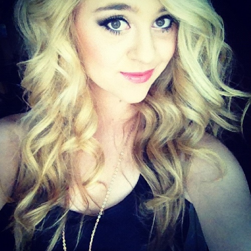 Hopeless romantic. Traveling with my sister, Megan. [FL/RP]