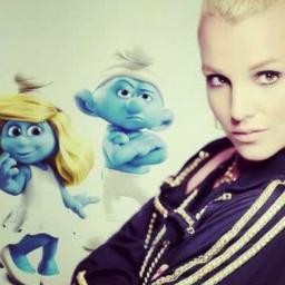 THE  SMURFS  BRITNEY   SPEARS   OH LA LA