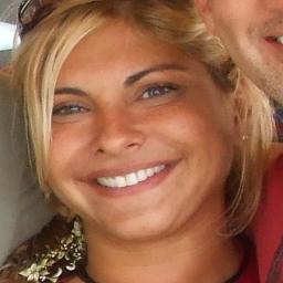 almadorada98's profile picture. 