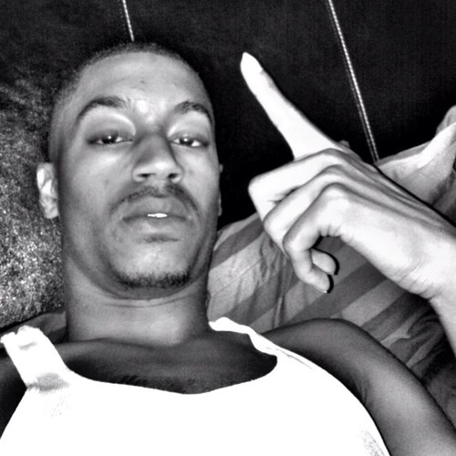 I'm jus a  nigga..I'm jus ✈ in the sky and just living my life a day at a time..blessed so all my thanks go to God