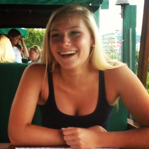 h_hendrix_21's profile picture. Theres no need to complicate, our time is short.