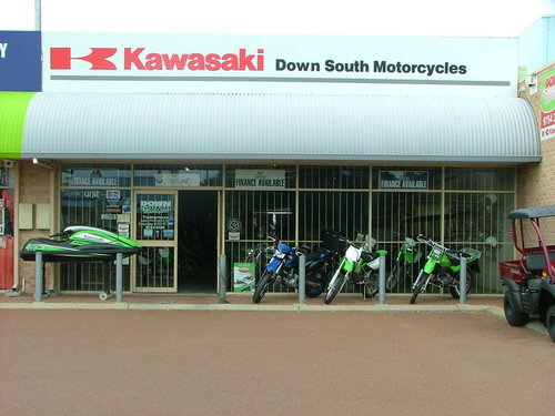 Busseltons #1 Kawasaki Dealer. 

Dealing in new and used Kawasaki motorcycles and stocking a large range of spares and accessories to keep you on the road.