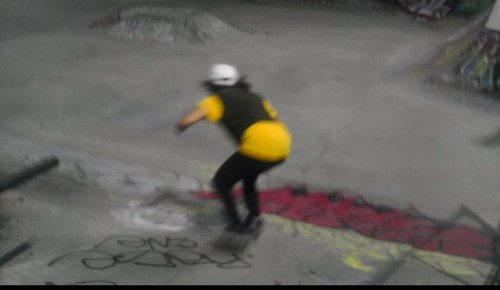 nikkigbz's profile picture. 