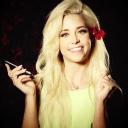 cecefreyitalia's profile picture. CI SIAMO TRASFERITE SU @cecefreyitaly (ma siamo sempre https://t.co/hRPbUQHU66) {@dereksjuliet and @_zaynsvojce}