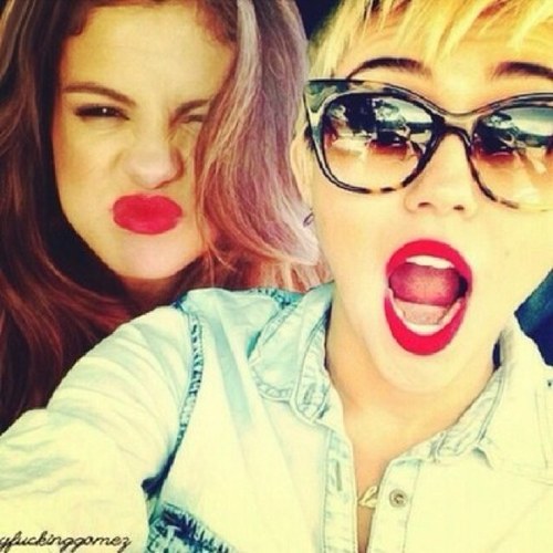 iDefineMiley's profile picture. Miley is everything ♡