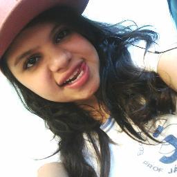 Leonina, tenho 15 aninhos, e é isso .. segue ai *-*