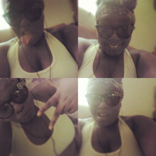 MyEshia is the name.. im loud & funnie if youu dont likee it GTFO : )