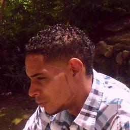 yallo_sustancia's profile picture. exponente productor de musica urbana y pintor de santiago