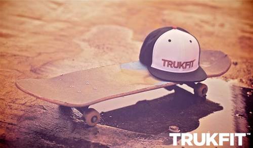 I love skating,rapping an my music.follow me if you wana know more about me..!!?!
