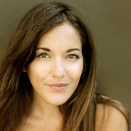 Twitter officiel - Actrice - Agence AML INSTAGRAM @emi_granier
