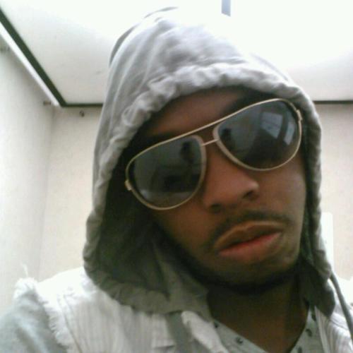 Turnitup215's profile picture. 