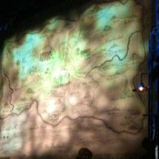 theatre geek,training in custmer service loving it 'the world is a stage' 17 years met the orginal phantom '11