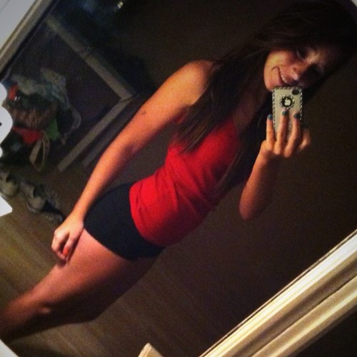 depression. wanna be skinnier, but not anorexic. ranting. bipolar. follow back.