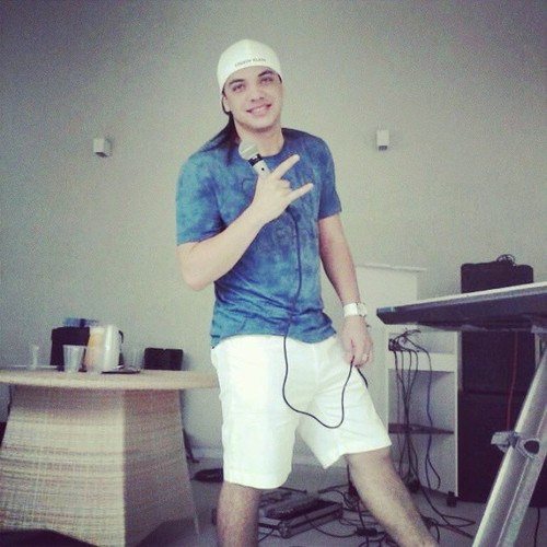 Palavras não descrevem o amor que eu sinto por você, porque amor de fã é o amor mais puro e verdadeiro @WesleySafadao ♥ Werlinho Te Amo
