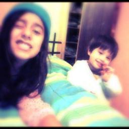Soy muy cobarde para suicidarme, Pero si pasara un camion por la calle, no correría.♥#Rawwr #Belieber;)