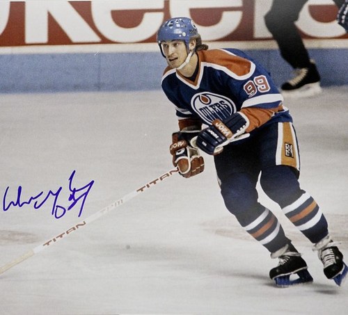 RT and Follow for the chance to win Sweet Autographed Sports Photos! NHL,NBA,NFL,MLB