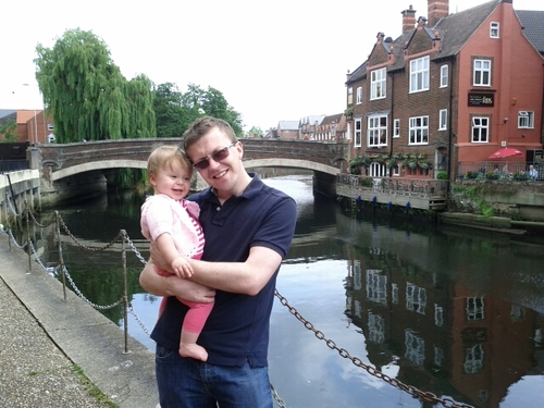 Husband, dad (of Callum & Chloe), Norwich City season ticket holder #ncfc (barclay boy), music lover, insurance broker, and all round good egg....