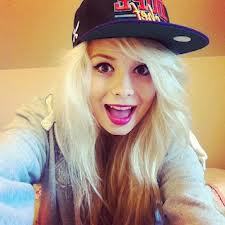 Nesbian804's profile picture. Do you ever, do you ever, do you wonder
Wonder where your dreams go
Do you feel like your falling under
Under it all