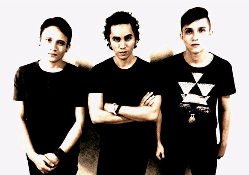 Tondoband's profile picture. Buyung @amadeusbuyung - Bimo @Nicolasbimo - Boyi @boytondo