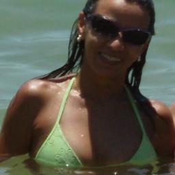 valecardo13's profile picture. Apaixonada por animais e pela vida. Intensa, forte e qdo me tiram do sério...uma leoa! rs