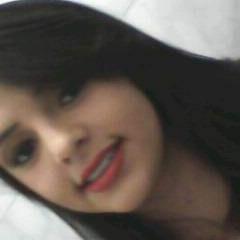 O amor surge quando aprendemos a admirar as qualidades de uma pessoa, que com sua simpHles presença, nos faz sentir especial.