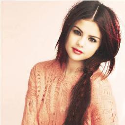 Soy sincero Y muy cariñoso Mi cantante favorita es Selena Gomez 3 
busco novia sincera y bonita ...3