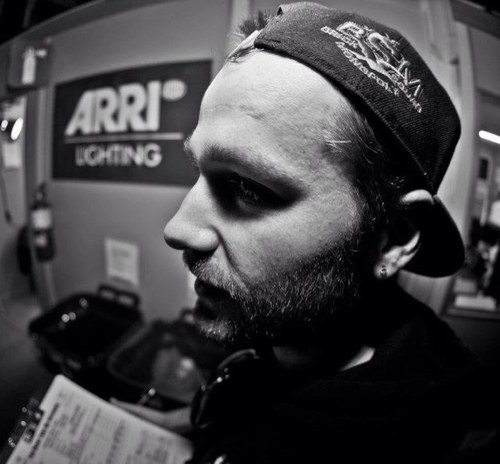 AdamDeViller's profile picture. Director, Writer, AD, Basketball fan, and one of those people who won't stop talking about The Wire. 




@FoamDrive