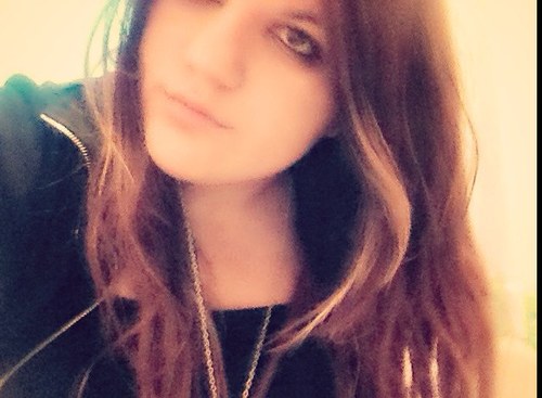 onedirectionayo's profile picture. I'm a girl from german hamburg and I'm crazy xD uhm... Ah I love sing dance and play the guitar ah and one direction are my idols because they make good music:)