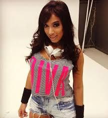 Anitta Meiga e Abusada!
Cantora de Funck e Gatinha Assanhada'