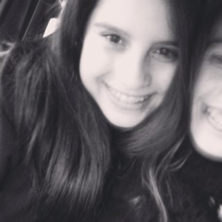 Me llamo cata jeje peace and love bro! xd 
Instagram caata_roodriguez
