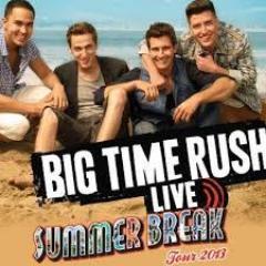 Yo soy la Adrenalina En Grande, soy una chica de portada, no soy invisible y no estoy sola. 4 Hermosos chicos que viajan en un bus robaron mi corazón. #Rusher♥