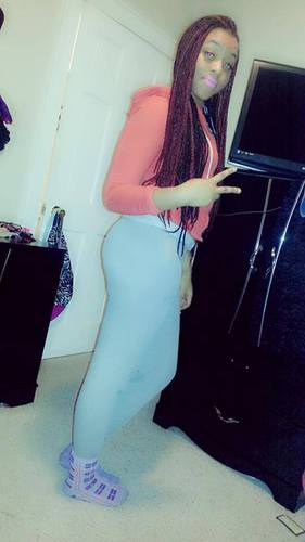 Hi My Name is Ezimenaa Taylor I Go To Madison im 16 and love to have funn (:    #Milwaukee,WI