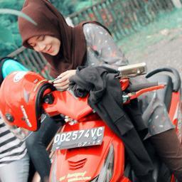 DUNIA MEMBUTUHKAN BIDAN SEKARANG DAN SELAMANYA