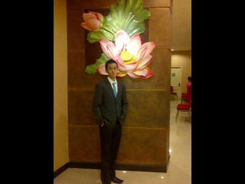 19's old | SMA Galatia 2 '09 | Bunda Mulia University '12 | chizuru_legancy@yahoo.com / pin 7635488f