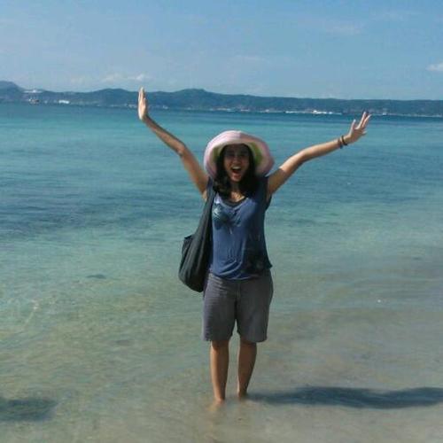 RiskaHendriyani's profile picture. Daddy's darling daughter :)