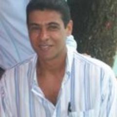 Geógrafo.
Bacharel em Direito. 
Licenciado em Educação Física. Arte-educador.
Mestre em Karatê-Dô e defesa pessoal.