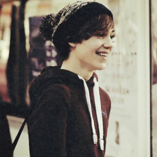 GeorgieStylesLO's profile picture. I love cupcakes, therefore I love Elsie. 11.11.12