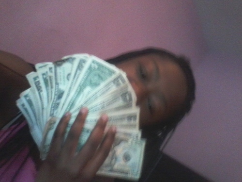 . Yeaahh Follow Mee Wait Tuh Dhaa Buttn Turn Bluee ! Imaah BD From Junqlee City ! Mufff Mobb , R.I.P Butch , Leavitt & Adms #DUMMY !