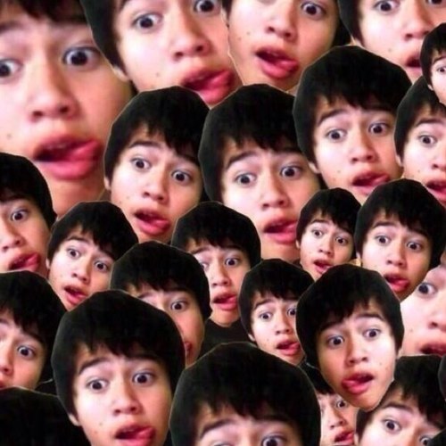 I like Daniel Sharman and Calum Hood in my panties