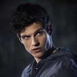 I came to win. Part of the Lacrosse Team and Beta Wolf.  #TeenWolf [AU/Gay/Only 18+/RP]