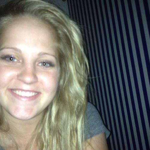 cimec21's profile picture. I like cats and naps and also naps with cats