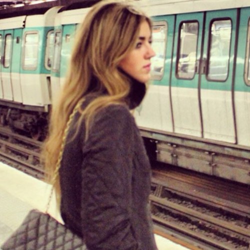 ivonneeparada's profile picture. 